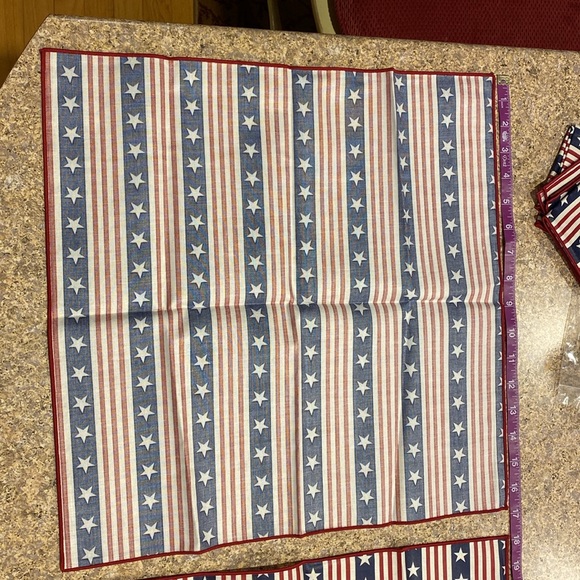 Longaberger 4 All American Fabric Napkins Stars Stripes 2 Packs of 2 Napkins - Picture 8 of 12